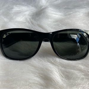 All Black Ray-Ban sunglasse!!